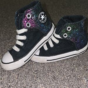 Converse Black Canvas Sneakers Classic Low-Top Design